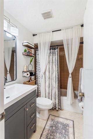 4767 VILLAGE GARDENS DRIVE 94, Sarasota, FL 34234