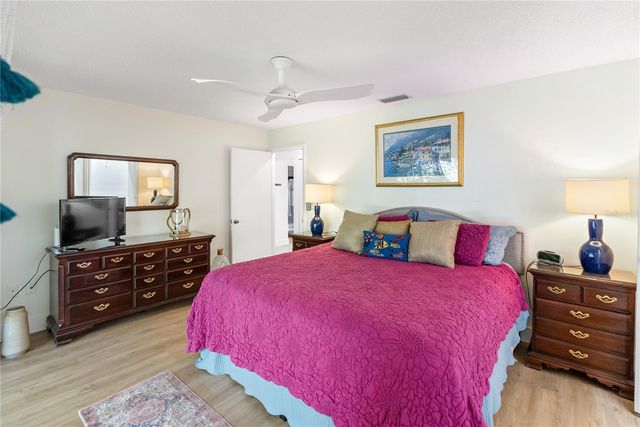 4767 VILLAGE GARDENS DRIVE 94, Sarasota, FL 34234