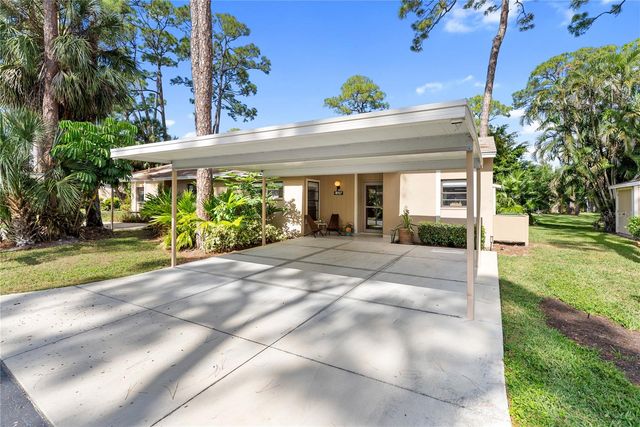 4767 VILLAGE GARDENS DRIVE 94, Sarasota, FL 34234