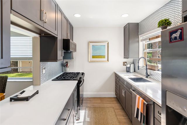 4767 VILLAGE GARDENS DRIVE 94, Sarasota, FL 34234