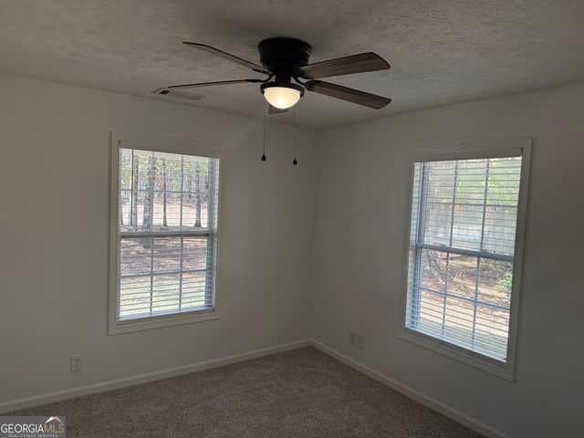 104 Cedar Ridge Drive, Lagrange, GA 30241