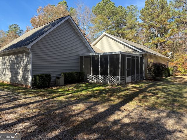 104 Cedar Ridge Drive, Lagrange, GA 30241