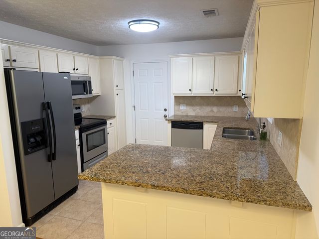 104 Cedar Ridge Drive, Lagrange, GA 30241