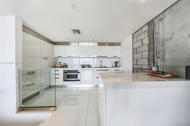 1000 Venetian Way 1306, Miami, FL 33139