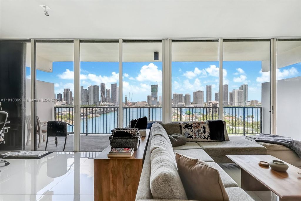 1000 Venetian Way 1306, Miami, FL 33139