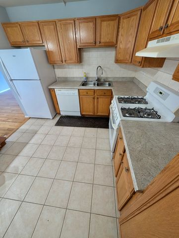 8856 Northshore Drive 1E, Des Plaines, IL 60016