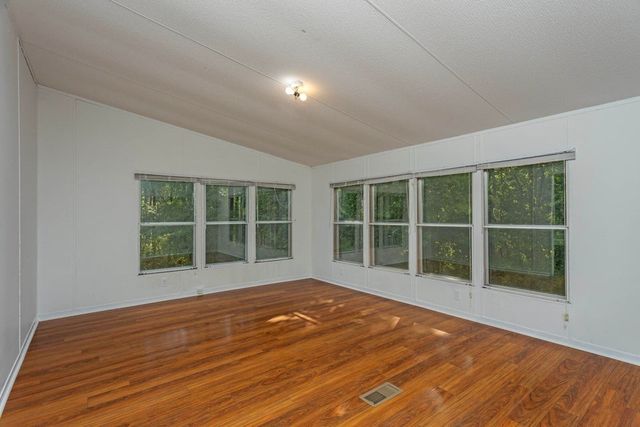 316 Len Mar Rd, Spring City, TN 37381