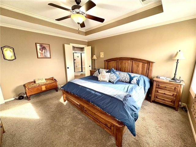 16623 W 172nd Terrace, Olathe, KS 66062