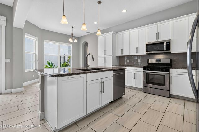 7133 Vista Hermosa Drive, Melbourne, FL 32940