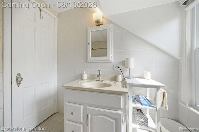 4174 Meyers Road, Waterford, MI 48329