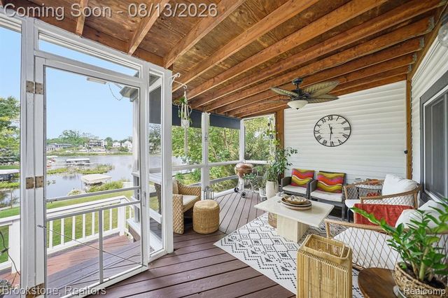 4174 Meyers Road, Waterford, MI 48329