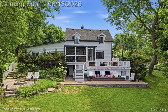 4174 Meyers Road, Waterford, MI 48329