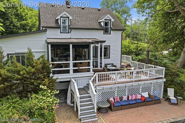 4174 Meyers Road, Waterford, MI 48329