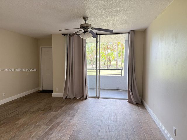 811 Lyons Rd 20104, Coconut Creek, FL 33063