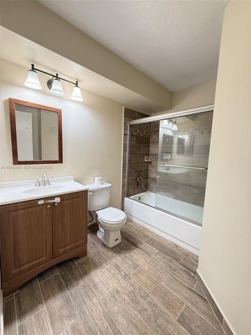 811 Lyons Rd 20104, Coconut Creek, FL 33063