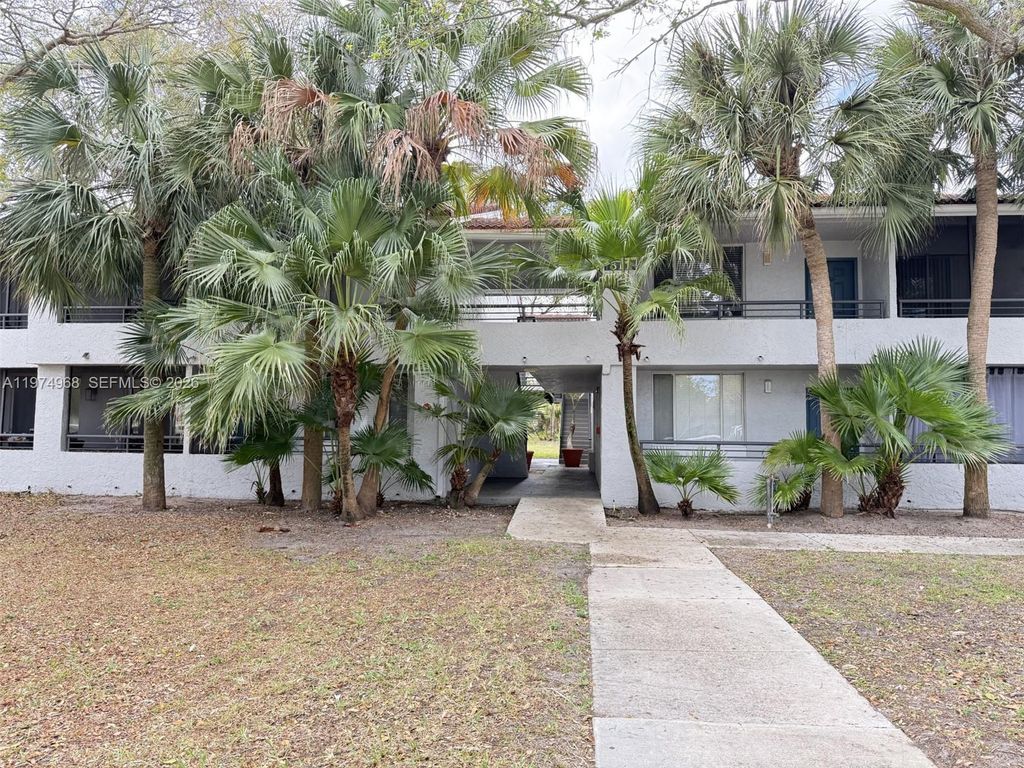 811 Lyons Rd 20104, Coconut Creek, FL 33063