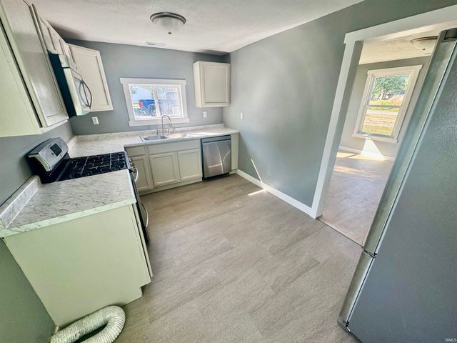 816 W Chestnut Street, Hartford City, IN 47348