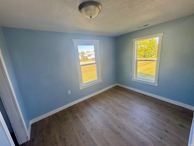 816 W Chestnut Street, Hartford City, IN 47348