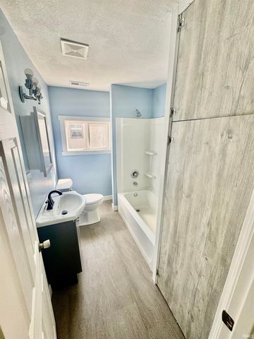 816 W Chestnut Street, Hartford City, IN 47348