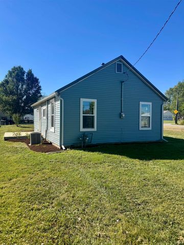 816 W Chestnut Street, Hartford City, IN 47348