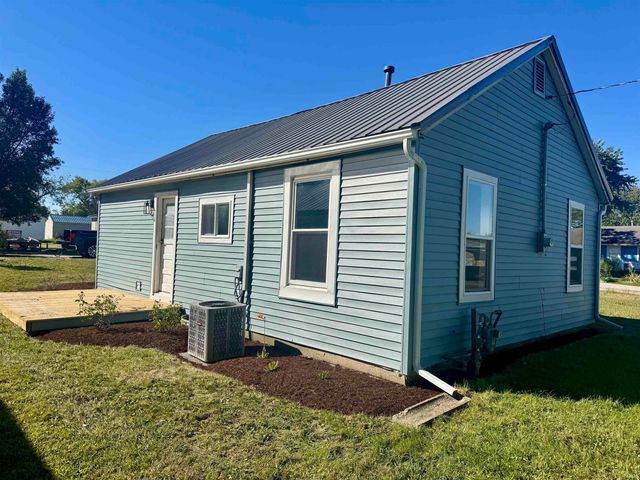 816 W Chestnut Street, Hartford City, IN 47348