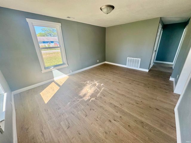 816 W Chestnut Street, Hartford City, IN 47348