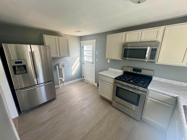 816 W Chestnut Street, Hartford City, IN 47348