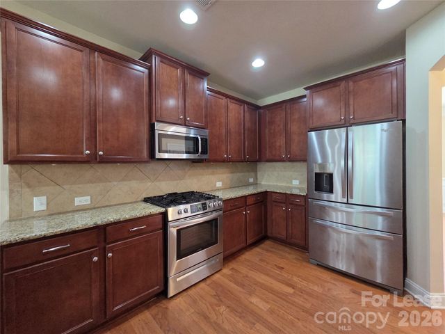435 Castlebury Court, Clover, SC 29710