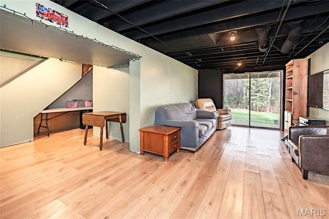 1721 Burgess Way, Barnhart, MO 63012