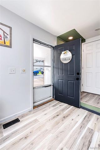 1721 Burgess Way, Barnhart, MO 63012