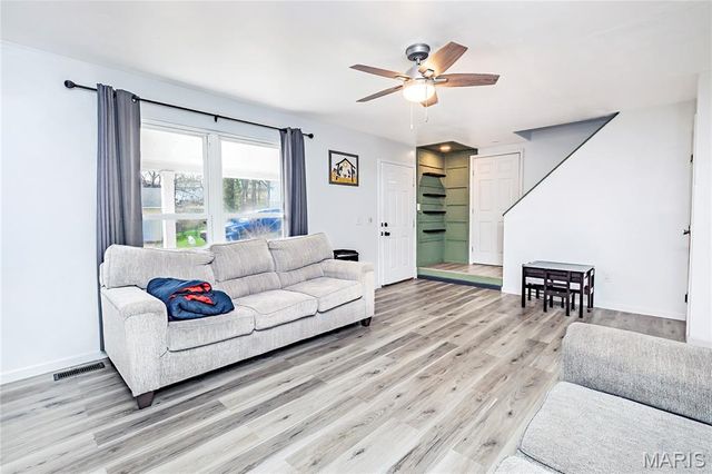 1721 Burgess Way, Barnhart, MO 63012