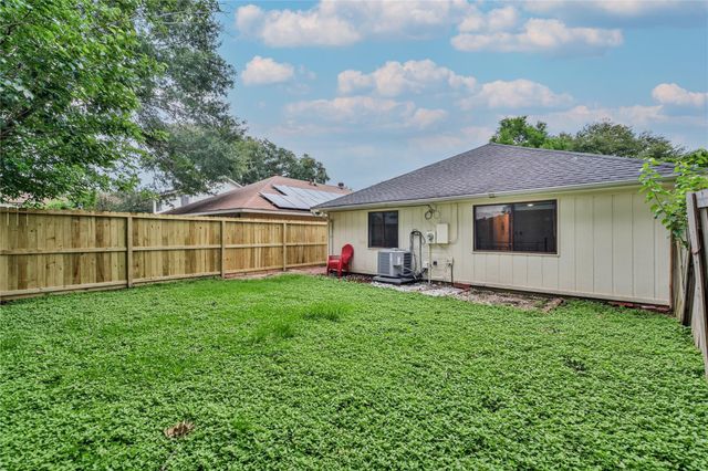 3734 Varla Lane, Houston, TX 77014