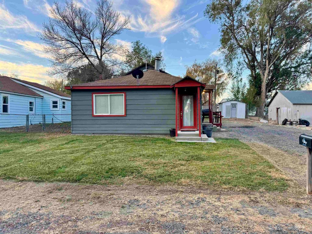 150 E Reed, Hagerman, ID 83332 photo 2