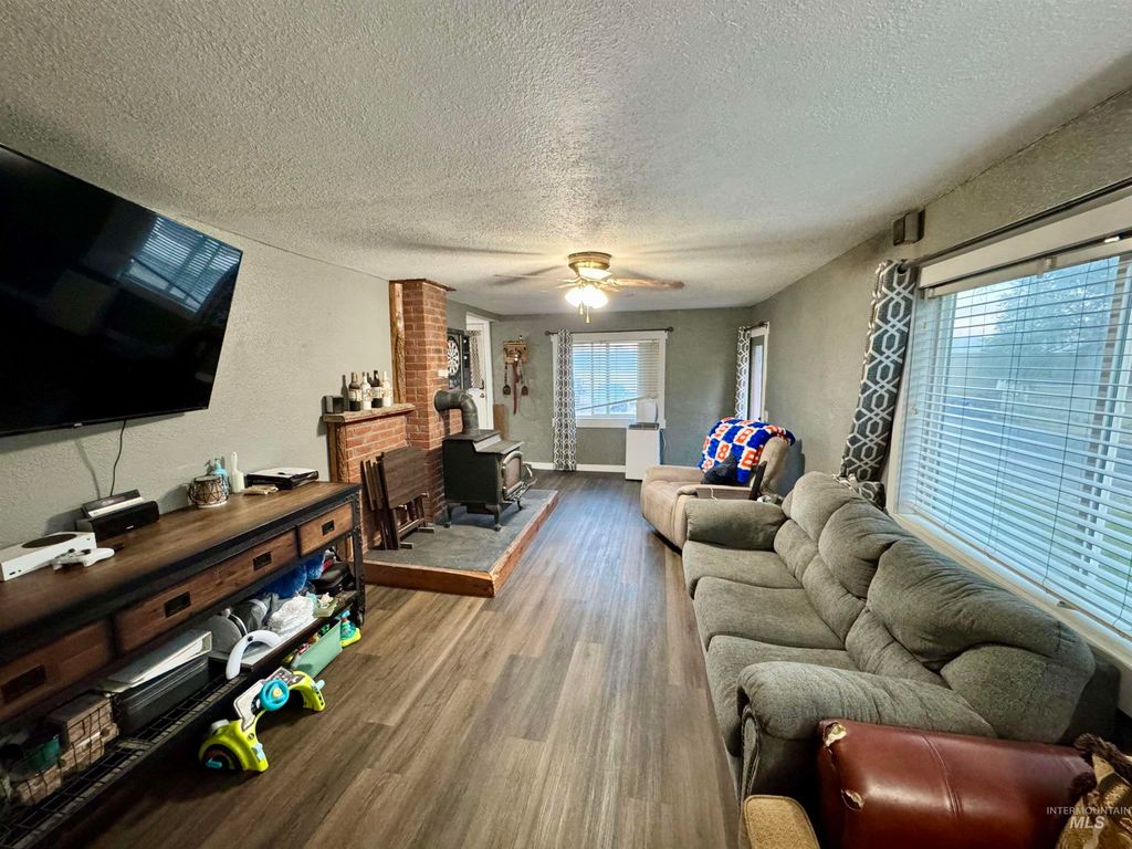 150 E Reed, Hagerman, ID 83332 photo 5