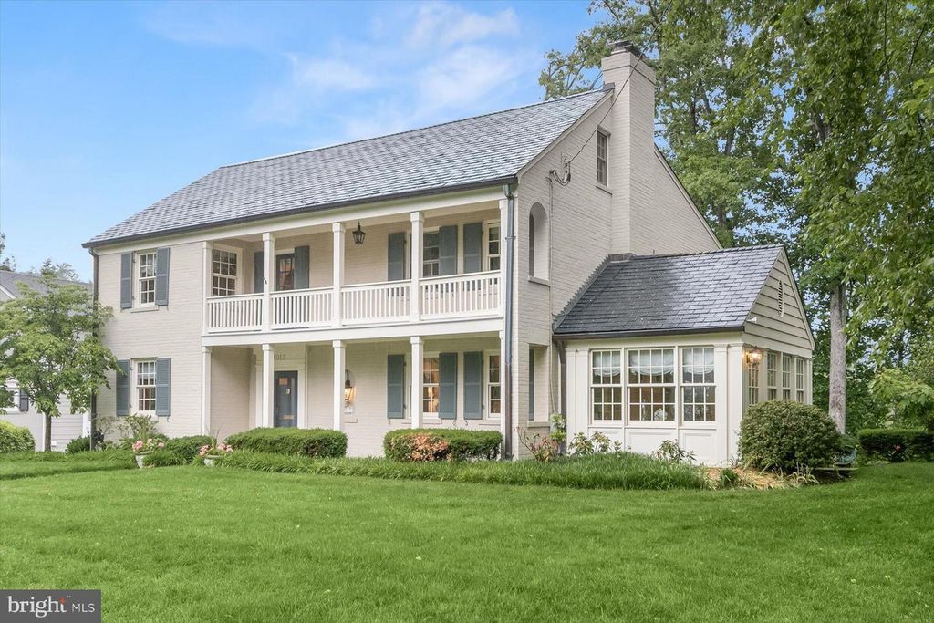 Image 1 of property listing at 5013 SCARSDALE RD, Bethesda, MD 20816