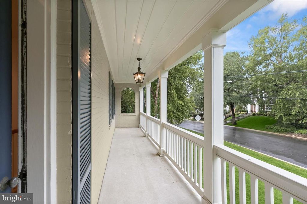 Image 26 of property listing at 5013 SCARSDALE RD, Bethesda, MD 20816