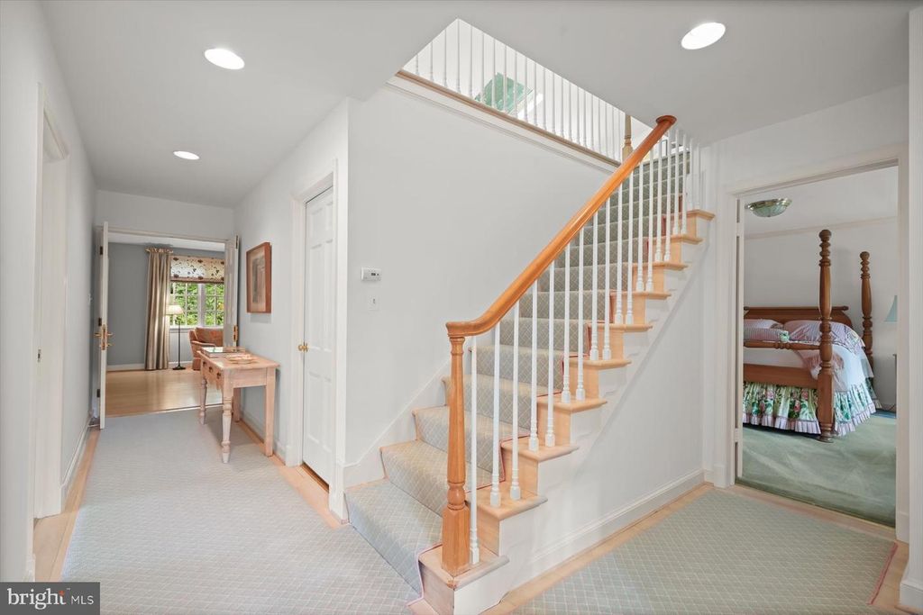 Image 27 of property listing at 5013 SCARSDALE RD, Bethesda, MD 20816
