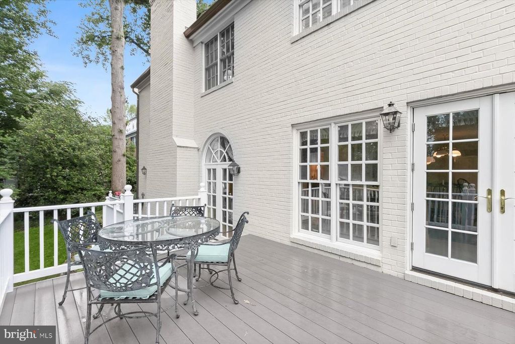 Image 52 of property listing at 5013 SCARSDALE RD, Bethesda, MD 20816