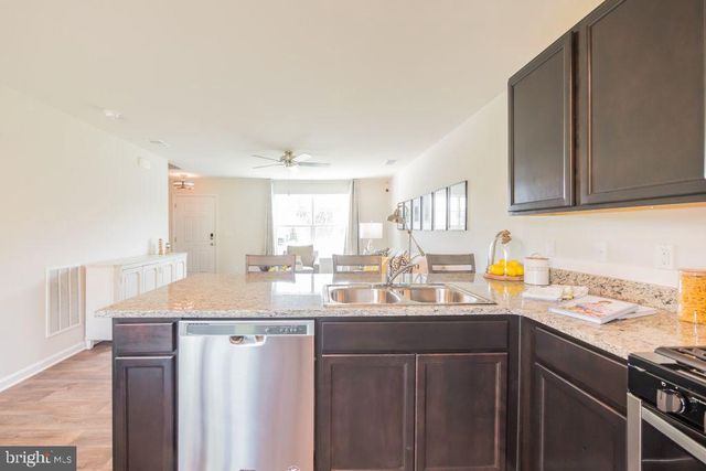 101 SEMINOLE DR, Winchester, VA 22602