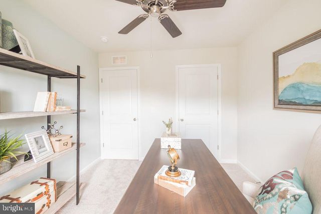 101 SEMINOLE DR, Winchester, VA 22602