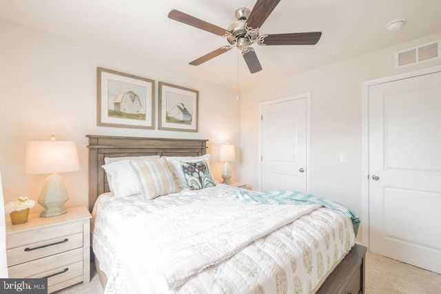 101 SEMINOLE DR, Winchester, VA 22602