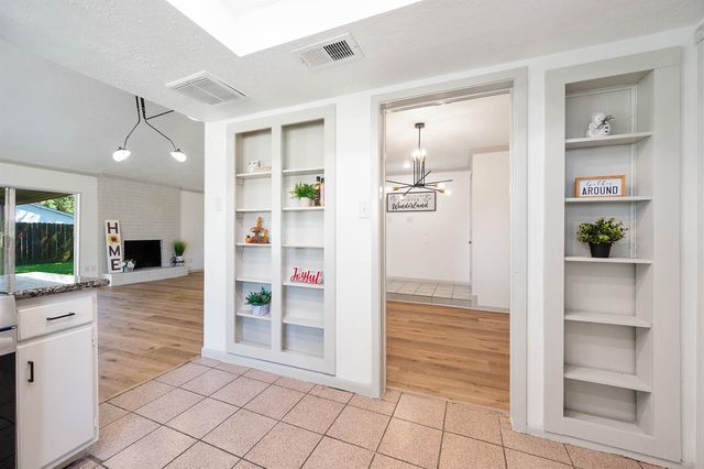 7831 Martin Wood Lane, Houston, TX 77086