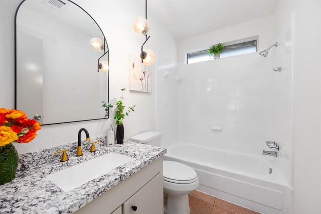 7831 Martin Wood Lane, Houston, TX 77086