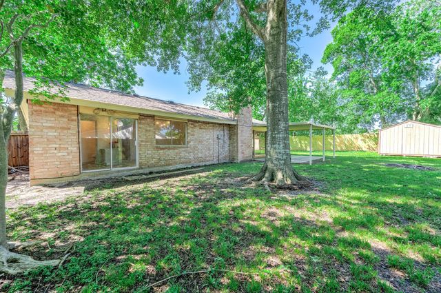 7831 Martin Wood Lane, Houston, TX 77086