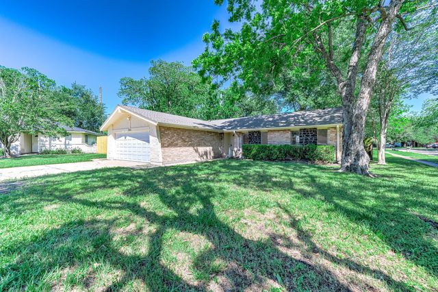 7831 Martin Wood Lane, Houston, TX 77086