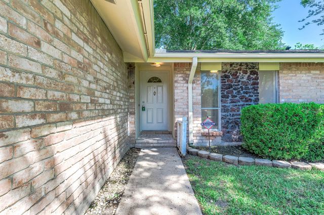 7831 Martin Wood Lane, Houston, TX 77086