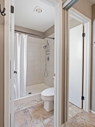 3175 Swallows Nest Dr, Sacramento, CA 95833