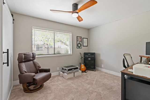 3175 Swallows Nest Dr, Sacramento, CA 95833