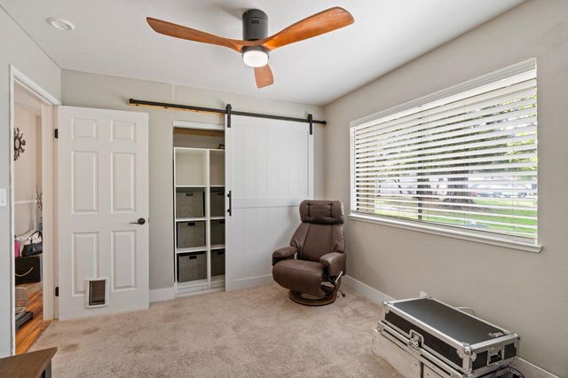 3175 Swallows Nest Dr, Sacramento, CA 95833