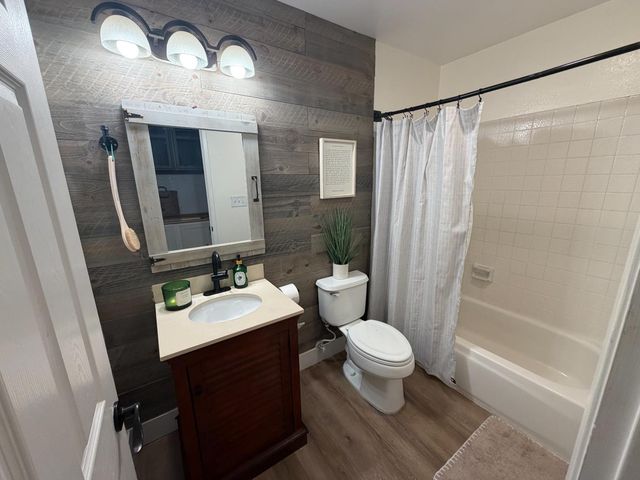 3175 Swallows Nest Dr, Sacramento, CA 95833